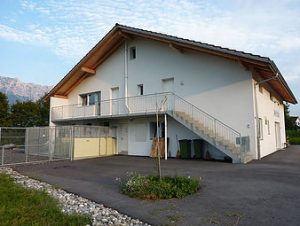 Auffangstation – seitliche Gebäudeansicht